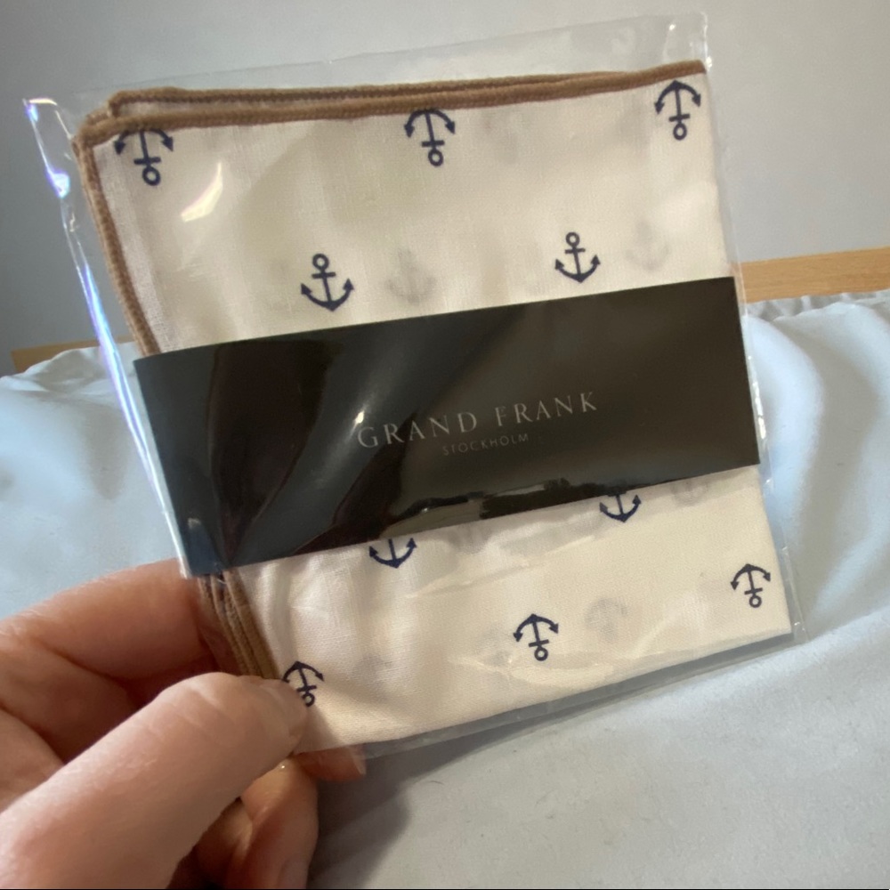 ** NWT NAUTICAL POCKET SQUARE **